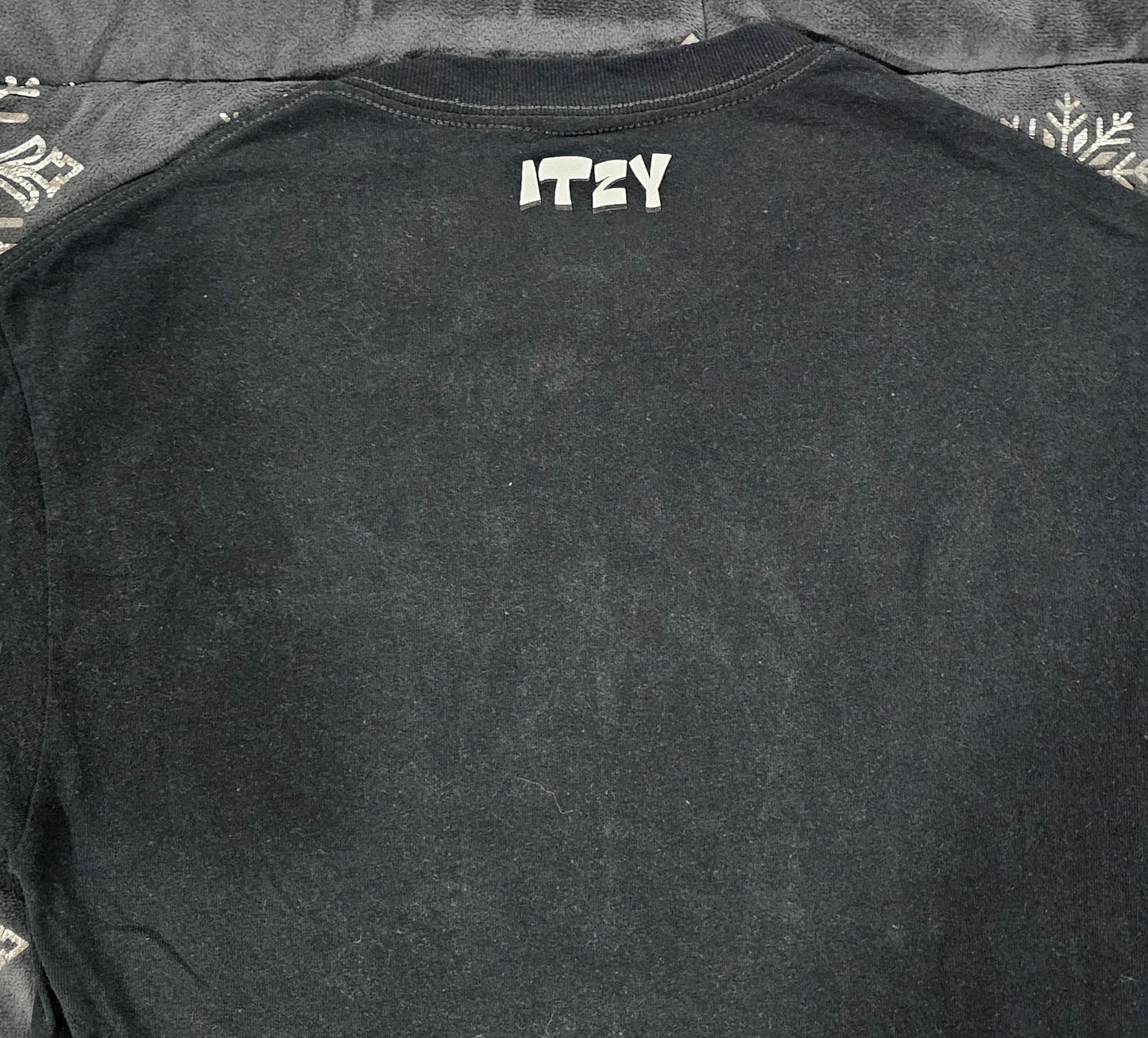 Itzy Born To Be Album Exclusive Collage kpop Shirt